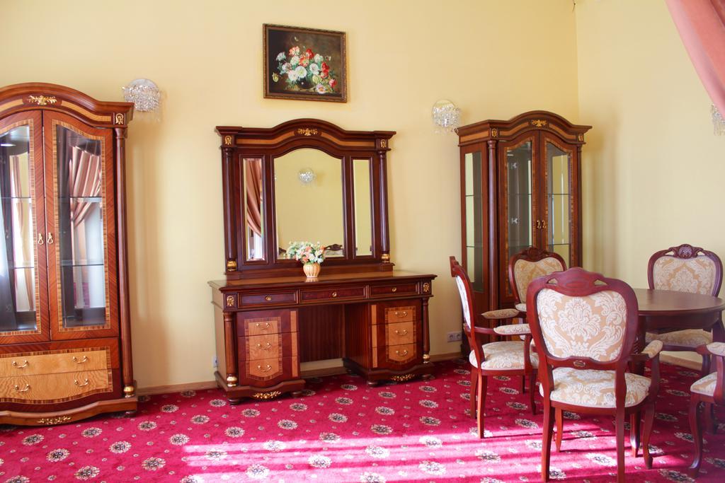 Ermitage Hotel Moskou Buitenkant foto